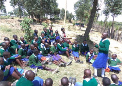 Sanaiyan Shows Her Strength, Kenya